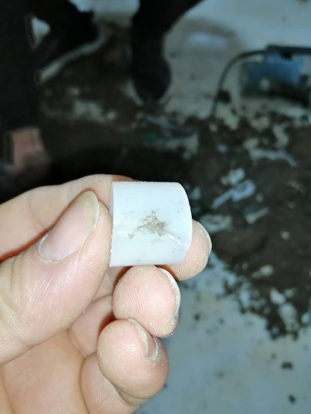 尼玛家里地暖漏水了怎么办？